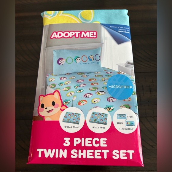 COPY - Adopt Me 3 pc Twin sheet set and Throw Blanket. (NWT) - Picture 2 of 5